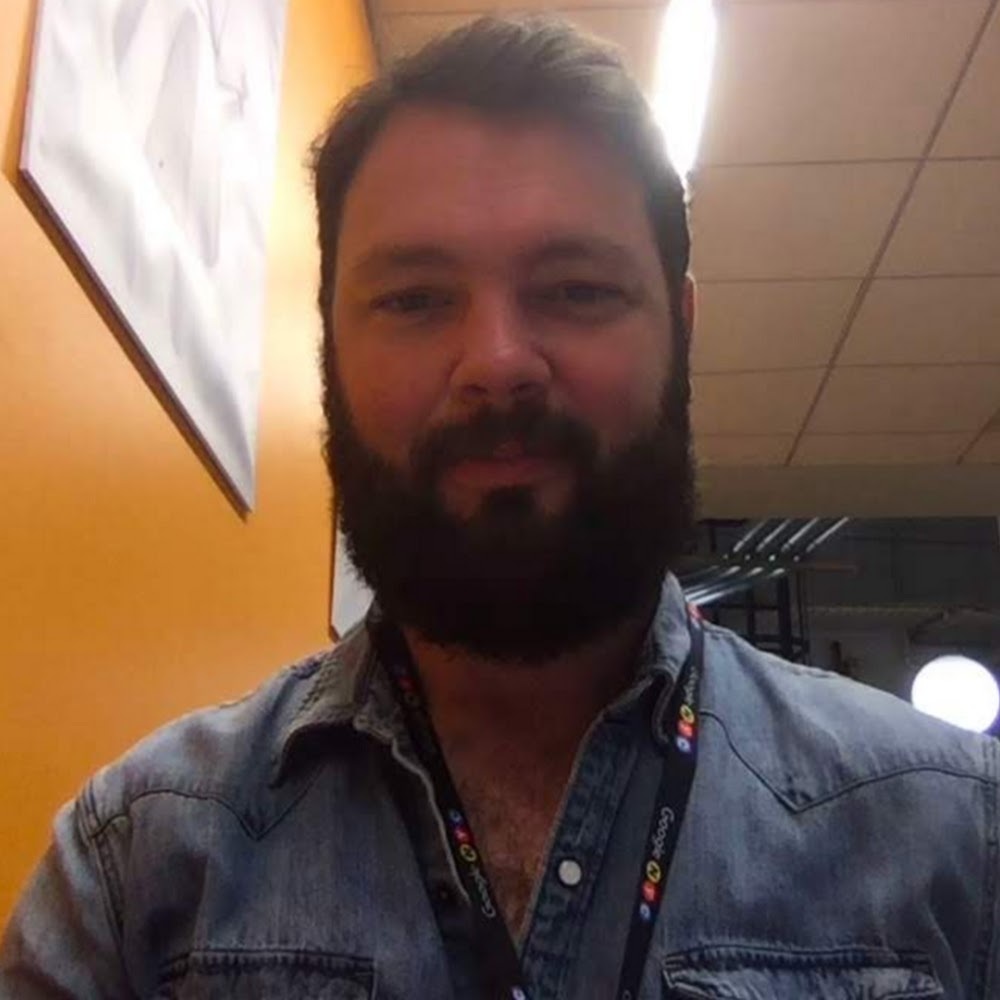 Meet your Posher, Derek